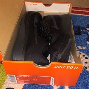 WMNS Nike Zoom Fly size 8